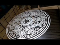 304 316Lステンレスシートミラー 8K 10K エッセンサードアのためのエッセンサーの扉のためのエッチされた銀金