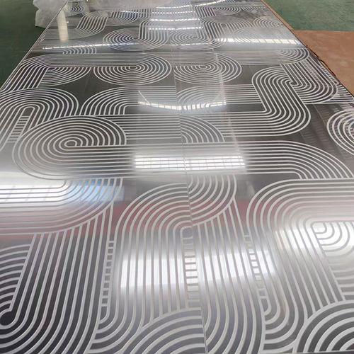 最新の会社ニュース 業界をリードする厳格な品質管理により、ステンレスカラープレートの新しい品質検査基準をリリース