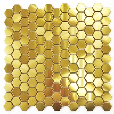 ヘアライン台所ISO DINのための磨かれた金のステンレス鋼の六角形のBacksplashのタイル