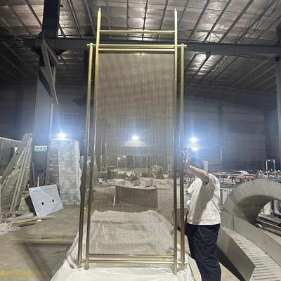 良い値段 アメリカンスタイルのレーザーカット ゴールドステンレス鋼 スクリーンルームパーティション オンライン